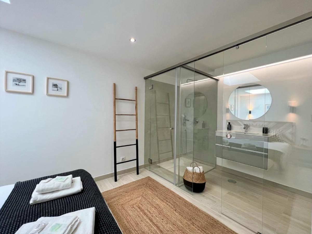 Deluxe With Pool By Homing Holiday home Albufeira